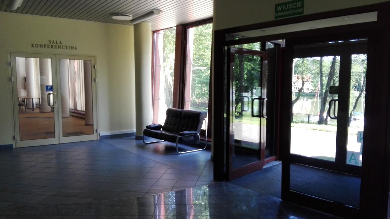 Osrodek Szkoleniowo - Wypoczynkowy Guzianka Hotell Ruciane-Nida Eksteriør bilde