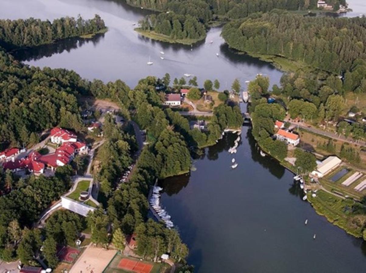 Osrodek Szkoleniowo - Wypoczynkowy Guzianka Hotell Ruciane-Nida Eksteriør bilde
